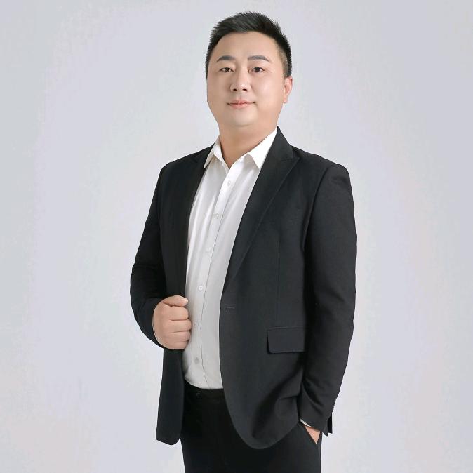 做装修的李国首