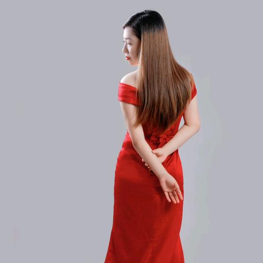 妍妍（小姐姐）