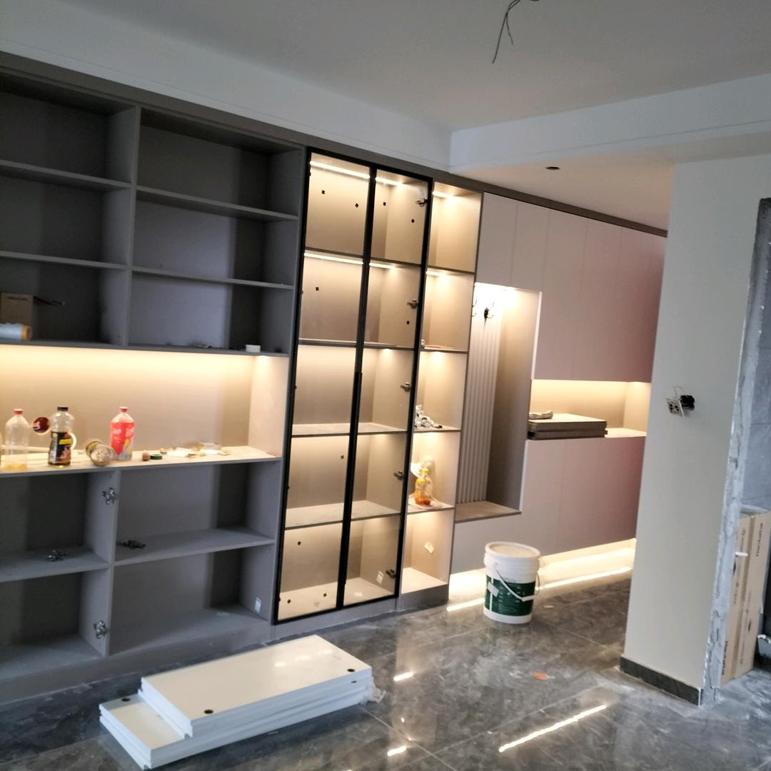 全屋定制家具，各式各样的吊顶