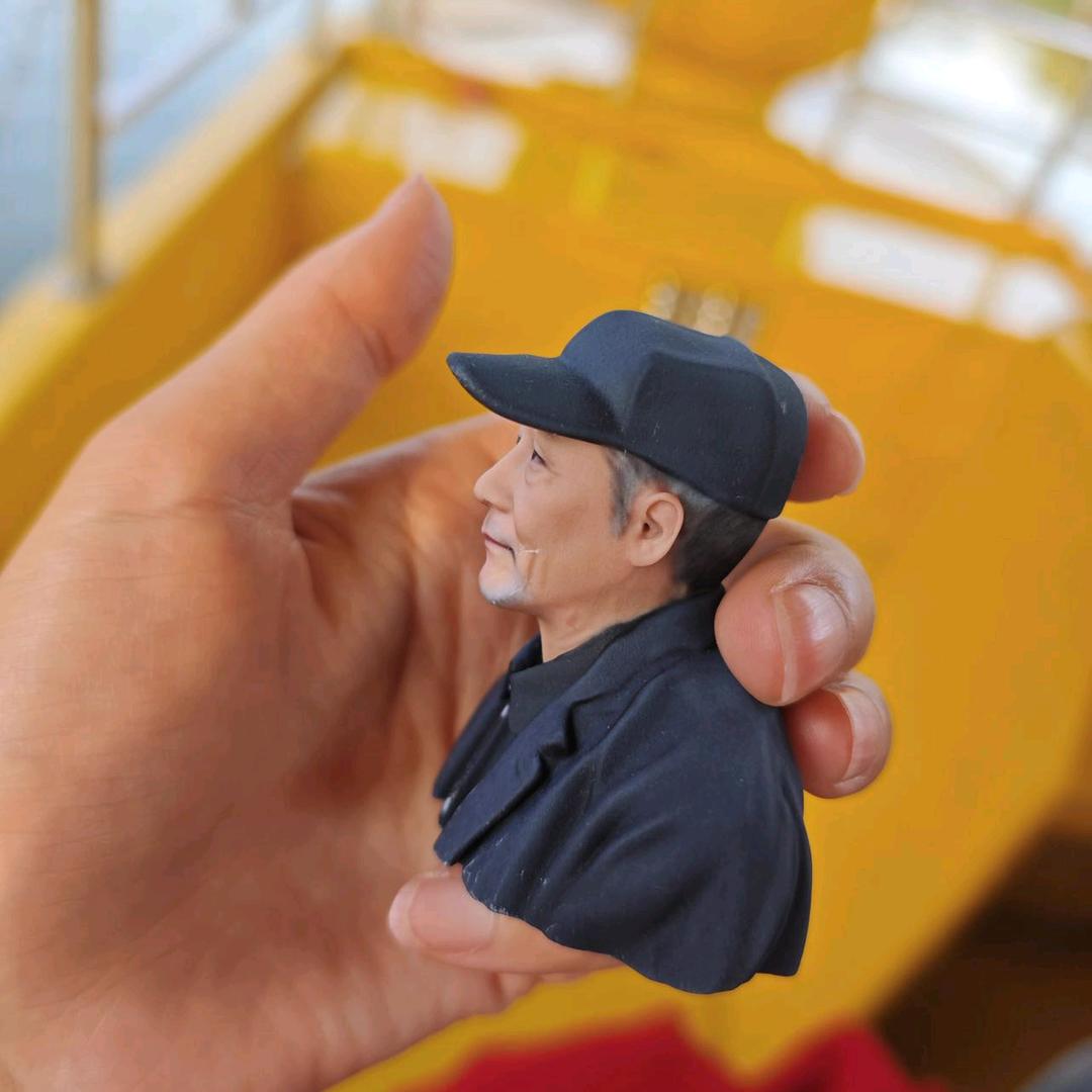 照片制作雕像-顾念