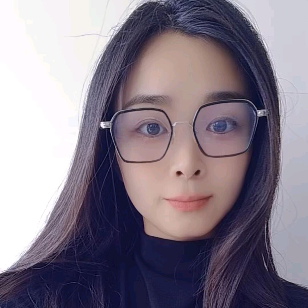 我 是 富 婆