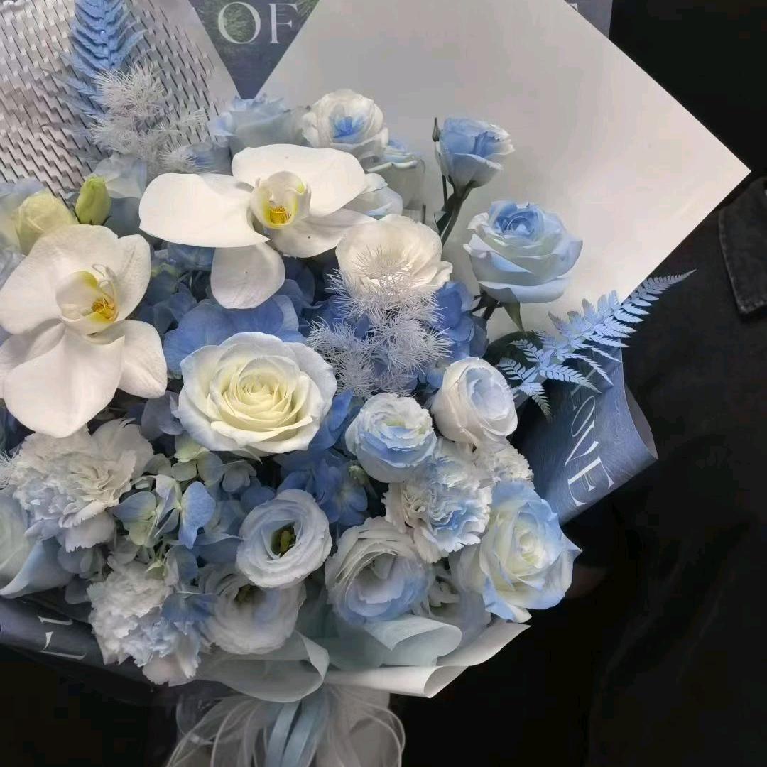 helen厂家直销，卖袜子，欢迎咨询批发