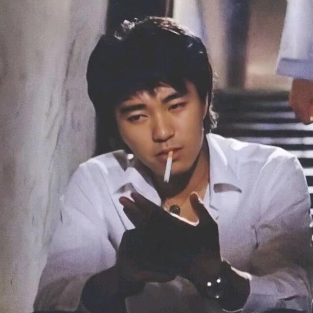 小男孩