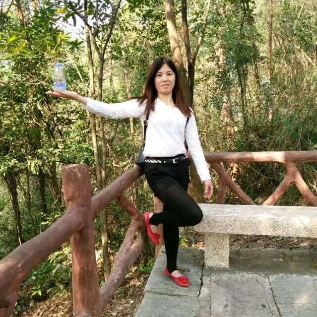 彩彩