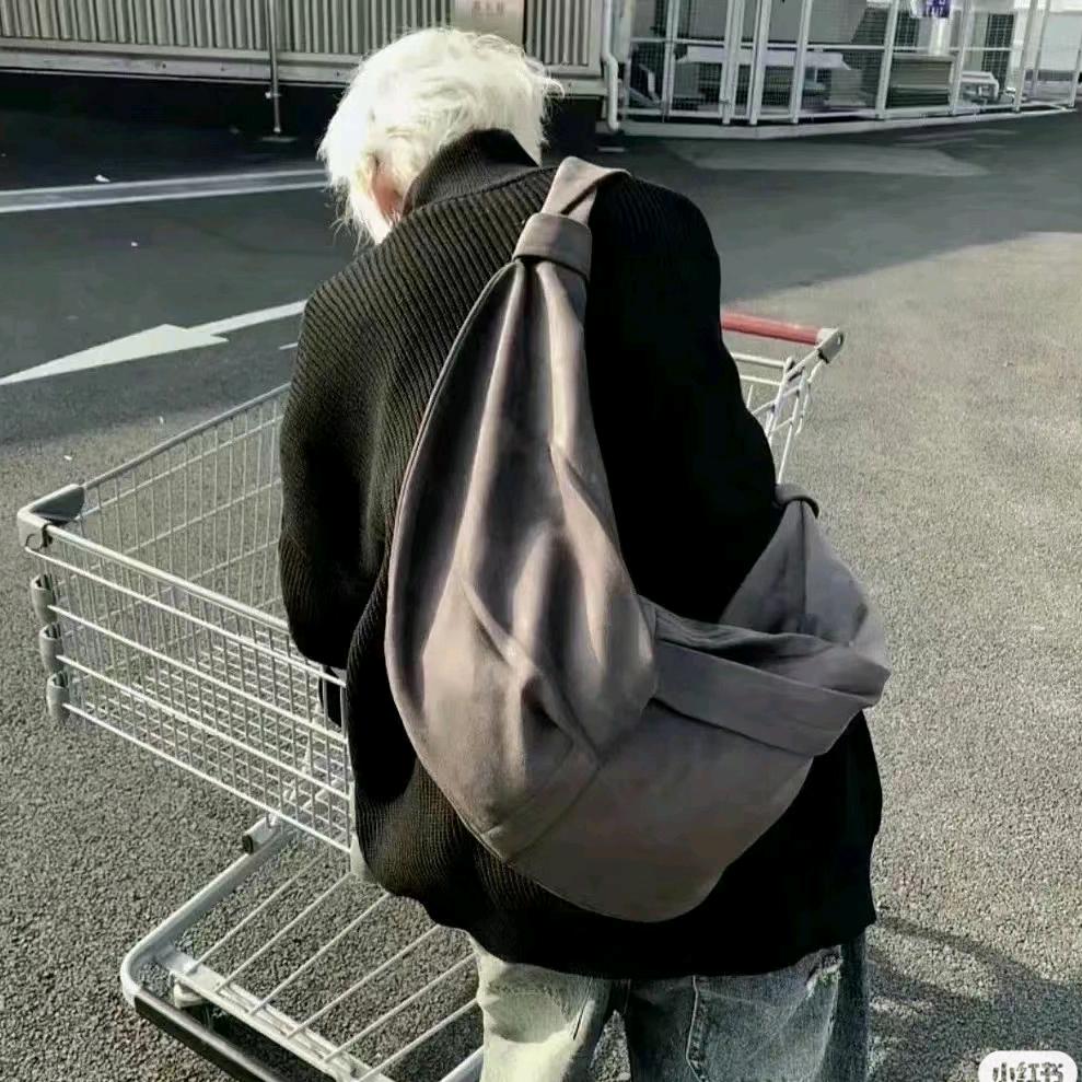 ☪︎⋆赴（歌手弹唱）