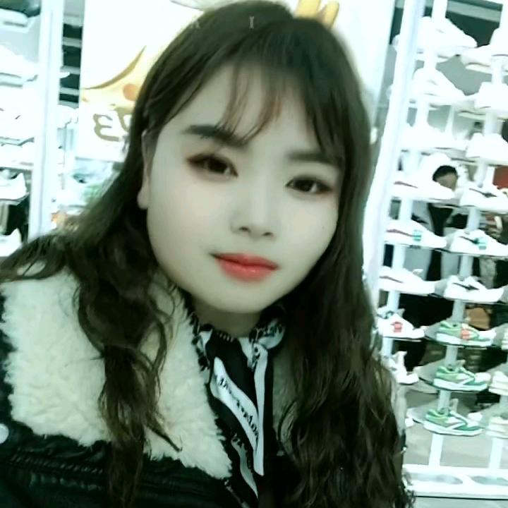 (๑•╮(‵▽′)╭罗
