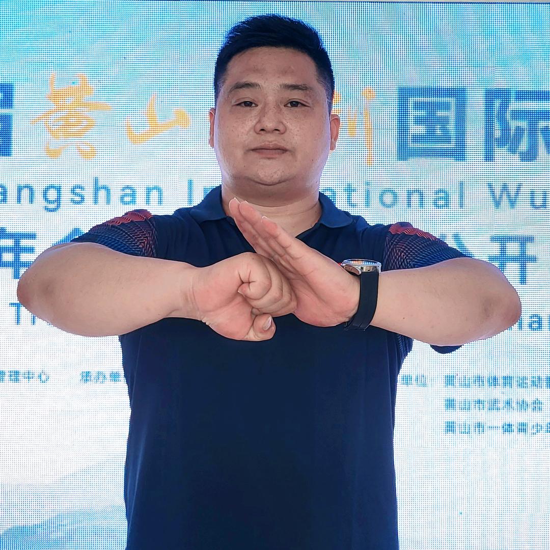 神行太保武术（高考）胡教练
