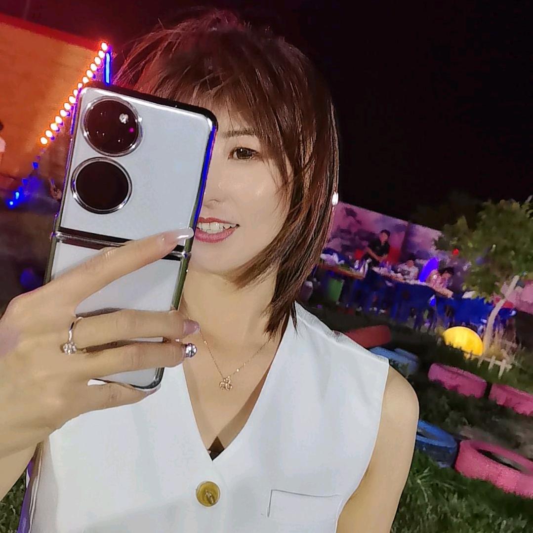 黄金珠宝店长王荣