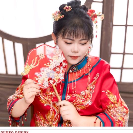 莉莉