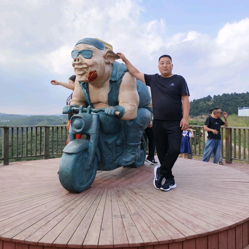 亮仔
