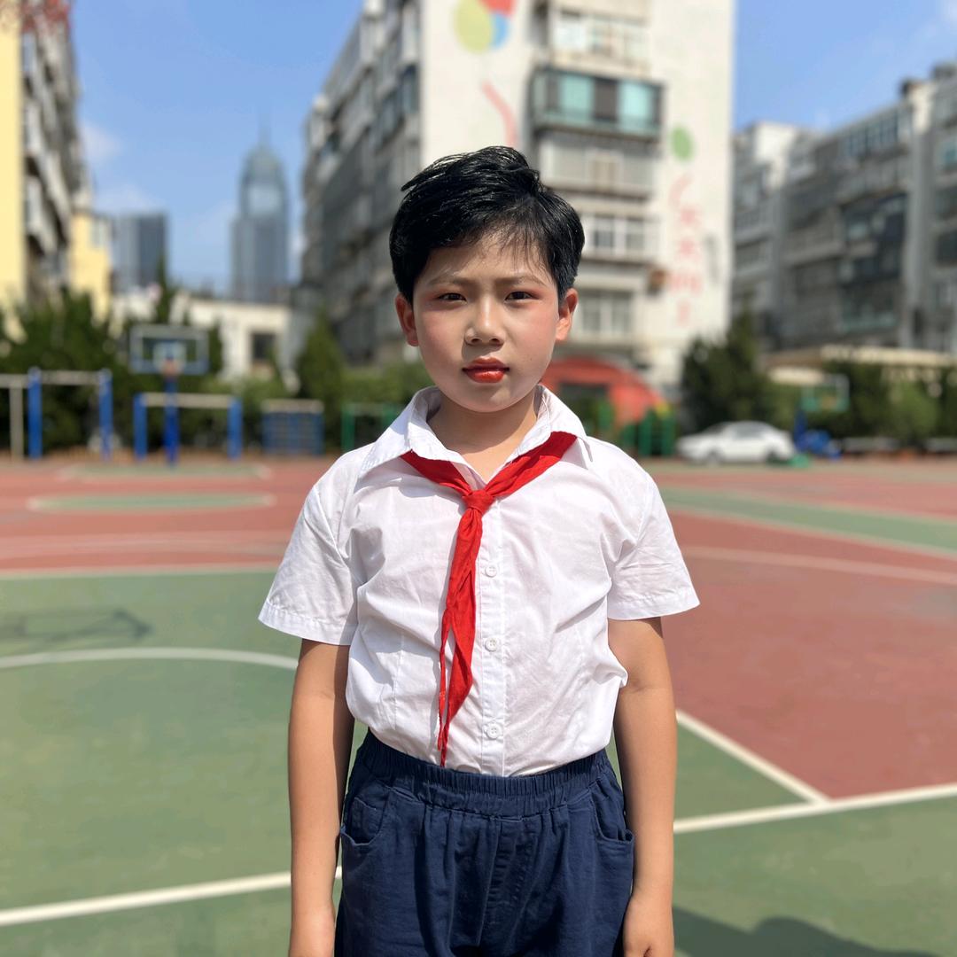 李勤水果