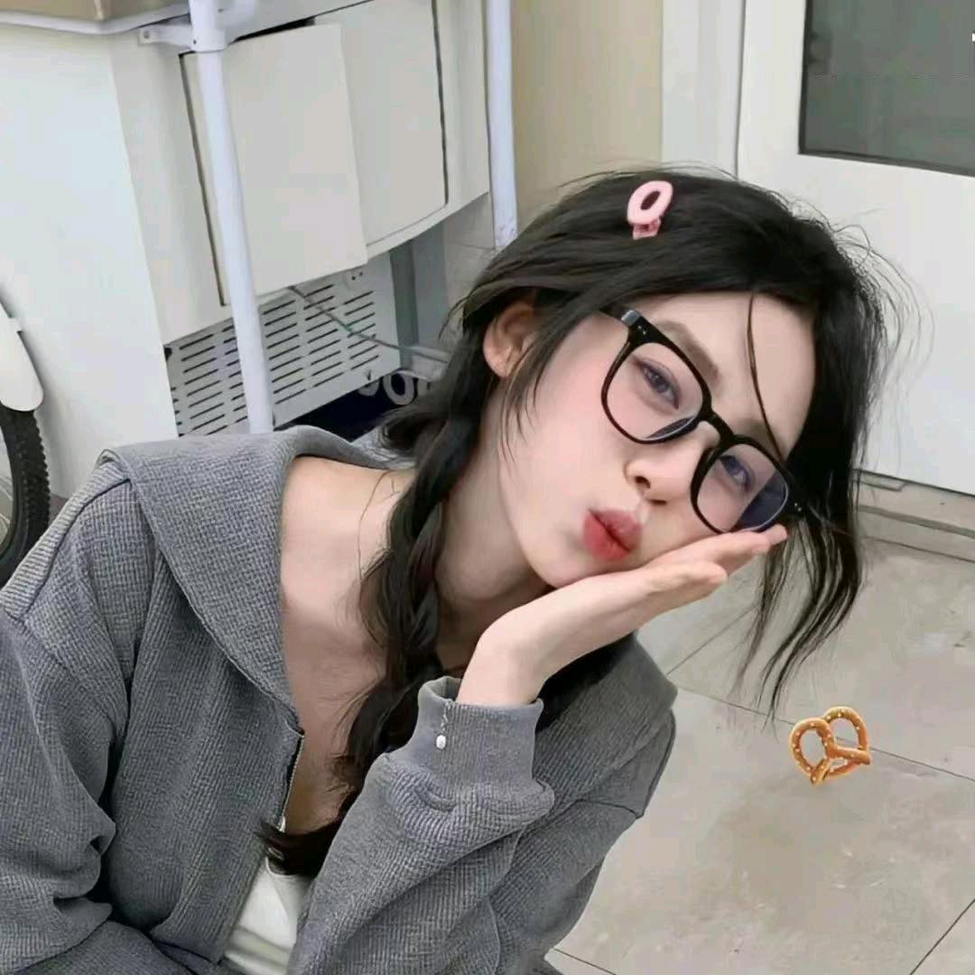 开心快乐🌻🌻
