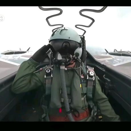 可否许我在少年