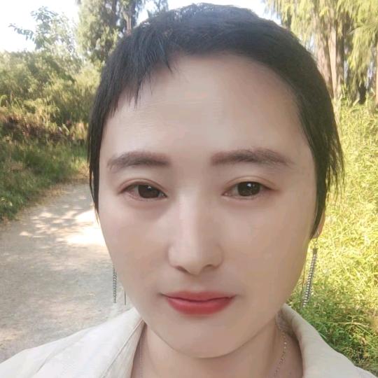 小杨儿🎤不定时直播