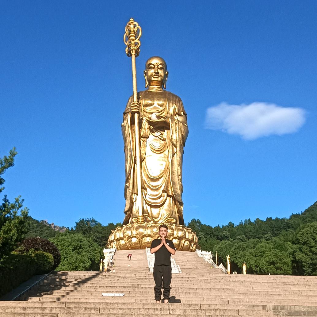 鹿邑县南关爱玛电动车郑宽宽