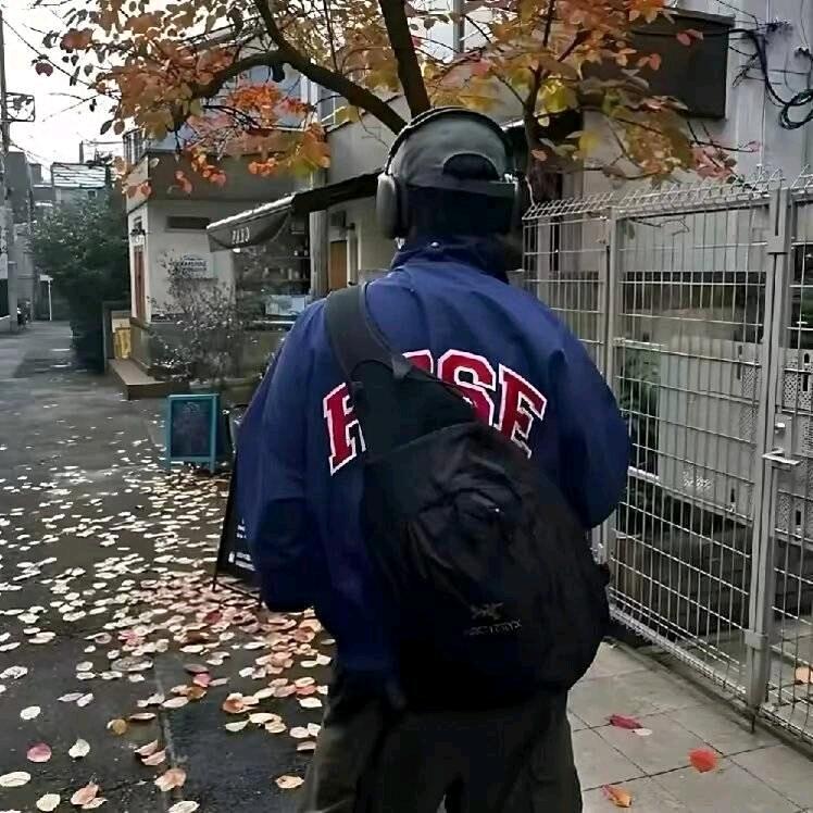 小田不会打球