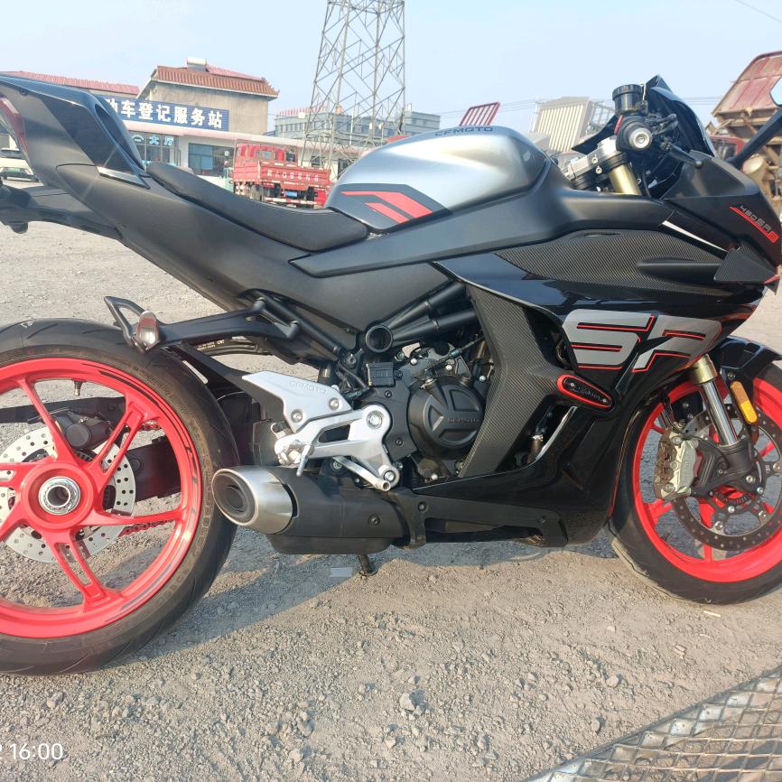 辉 腾  机车（大币哥）