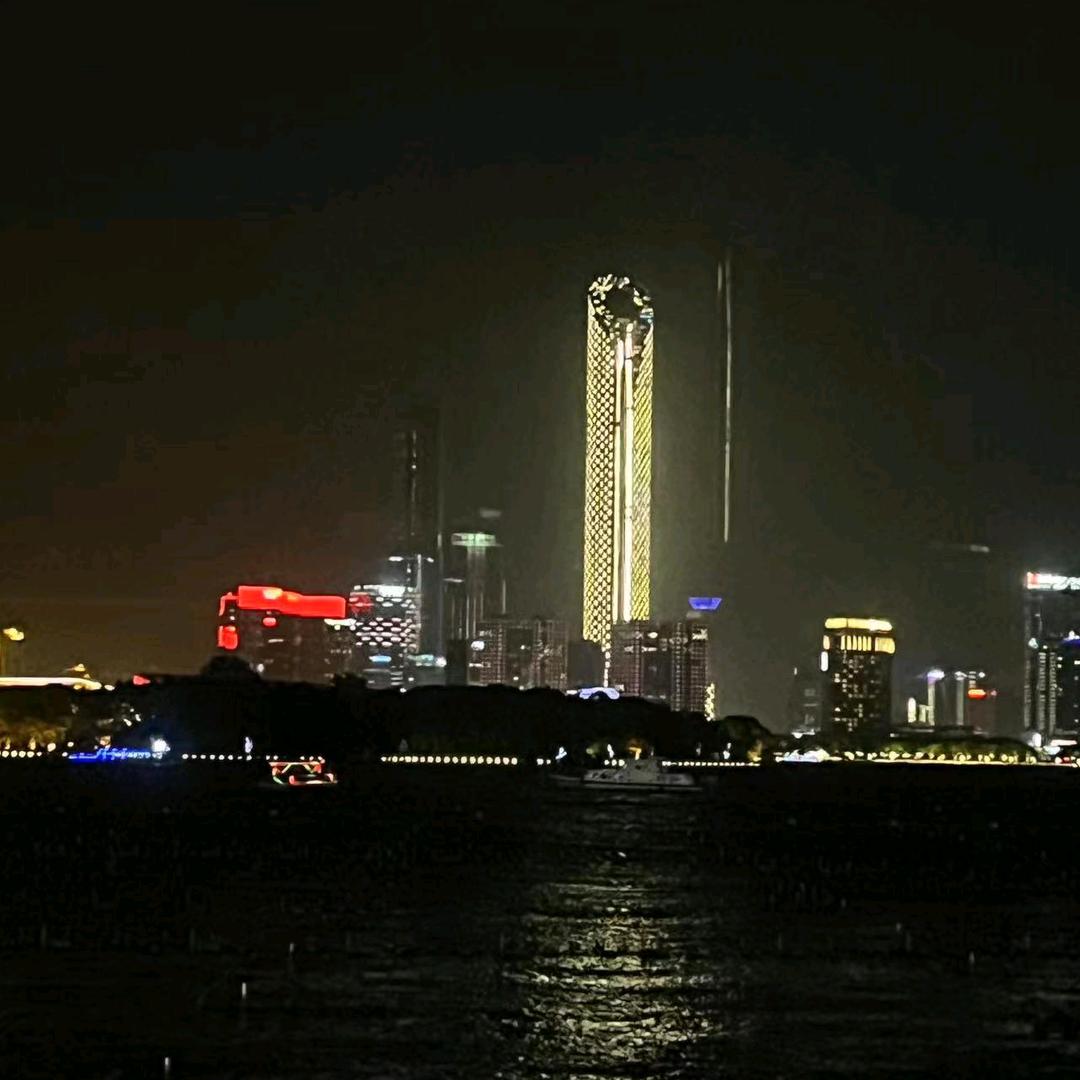 爱笑的燕子（在昆山的兴化人）