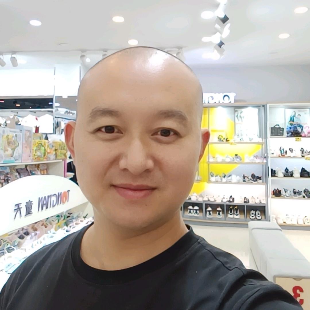 余哥:走马童装童鞋