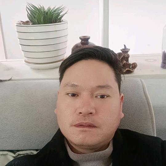 寻找港湾的船