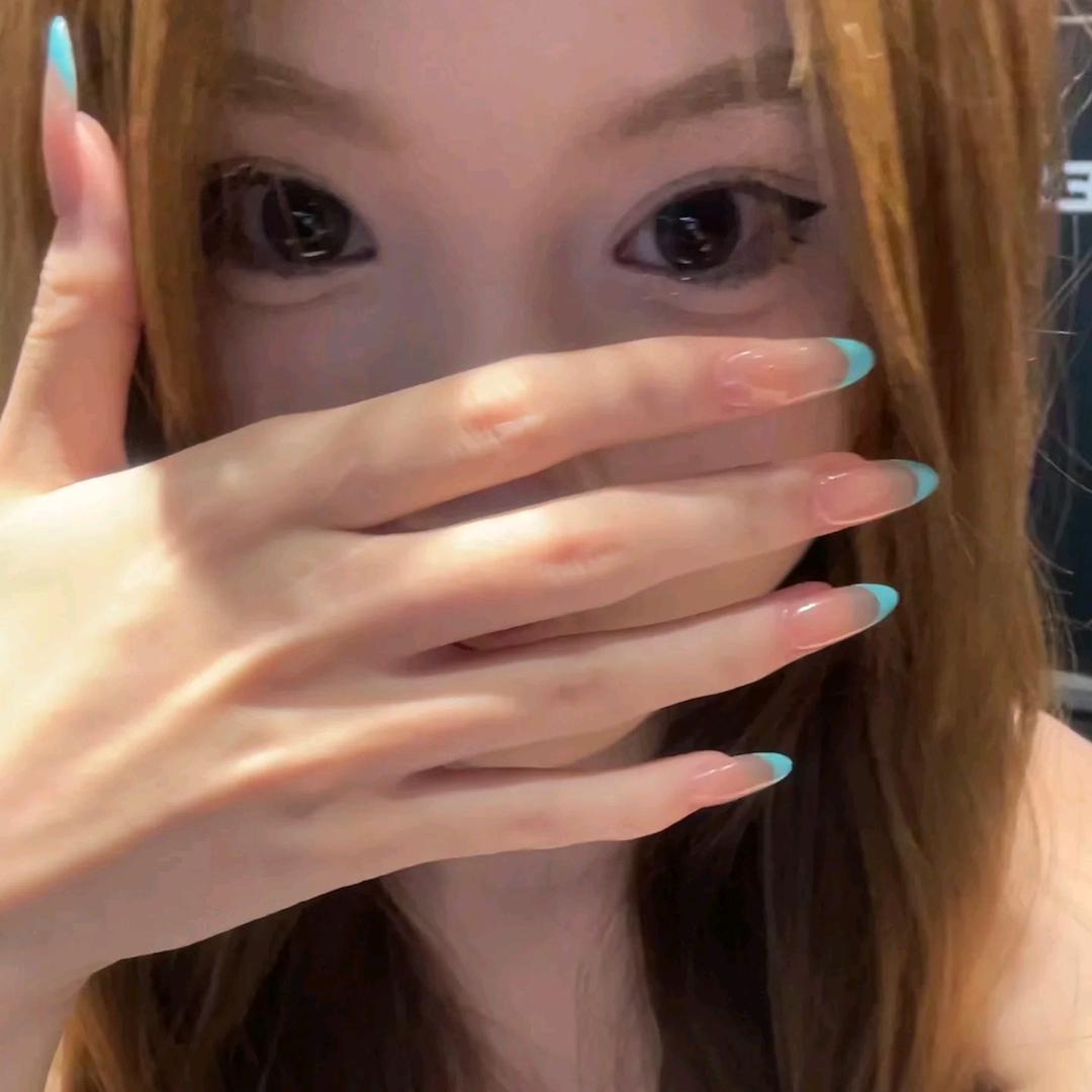 现女友