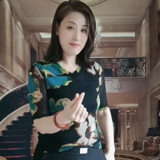 薇妈穿搭