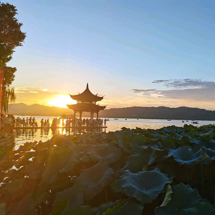 厸詺