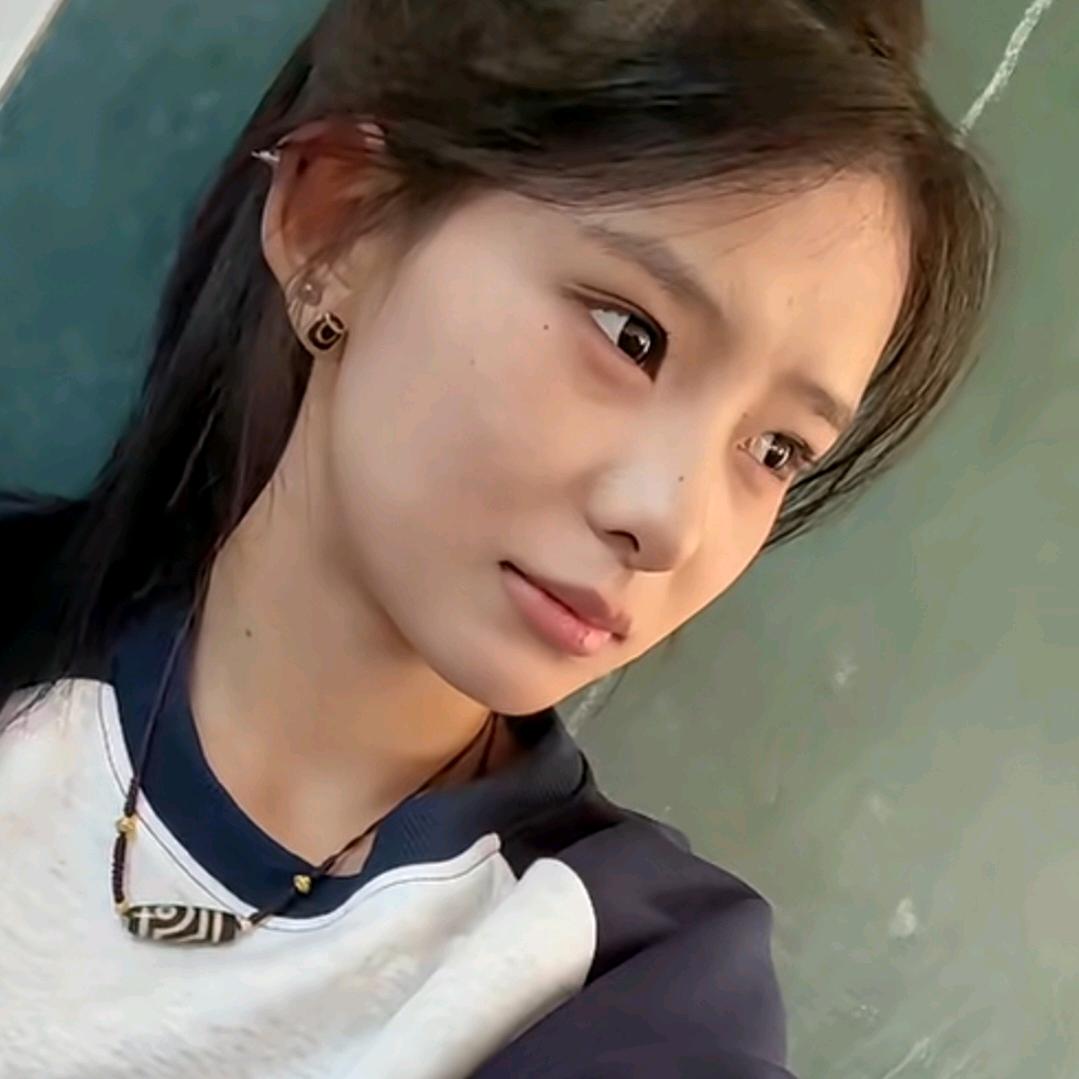 𝓨𝓸𝓷𝓰𝓩𝓱𝓸𝓷𝓰🦋