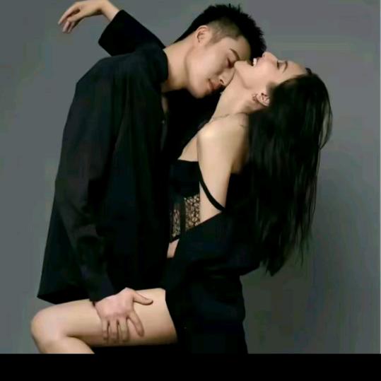 爱情不会变。