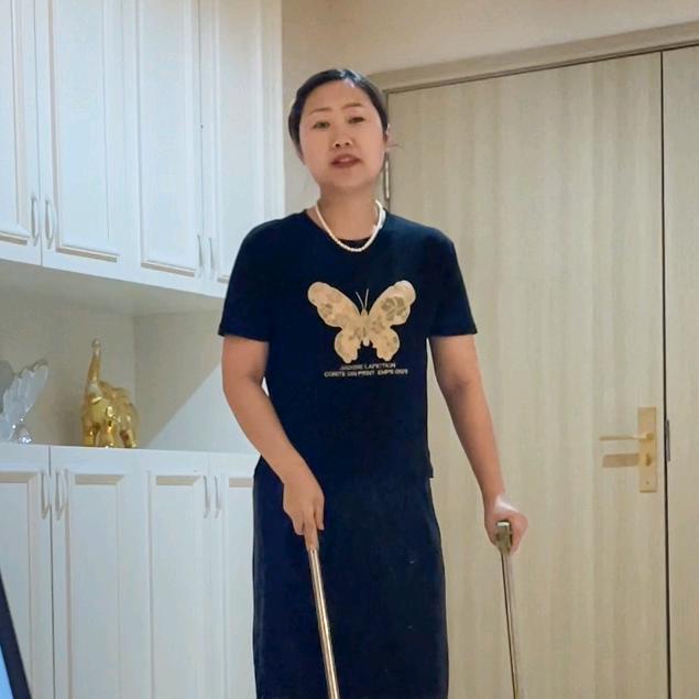 小酒窝接生婆