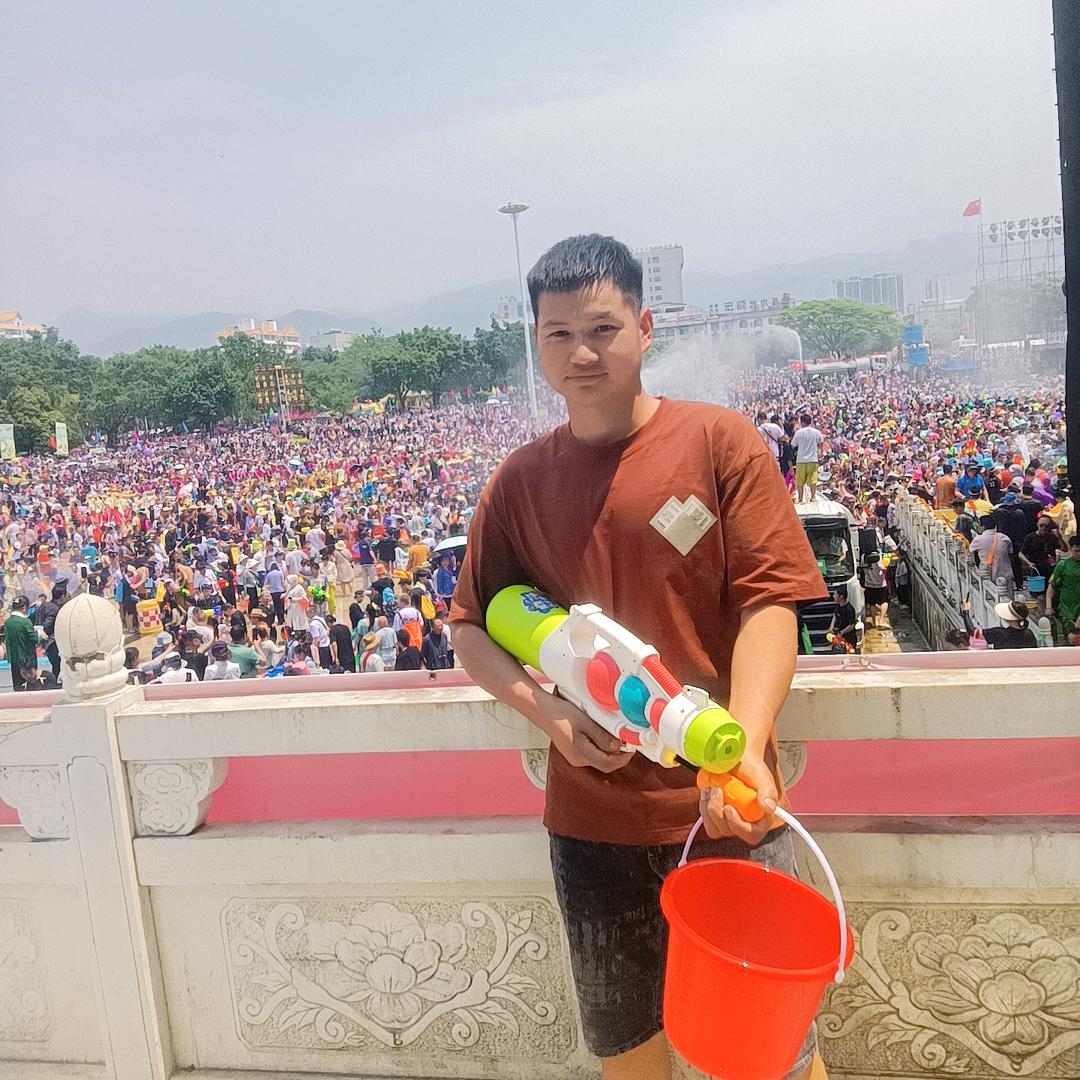 傈僳族李氏传统弩弓制作