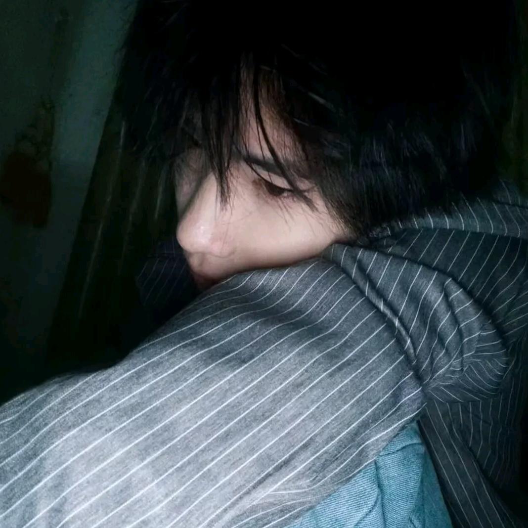 夜月不知意