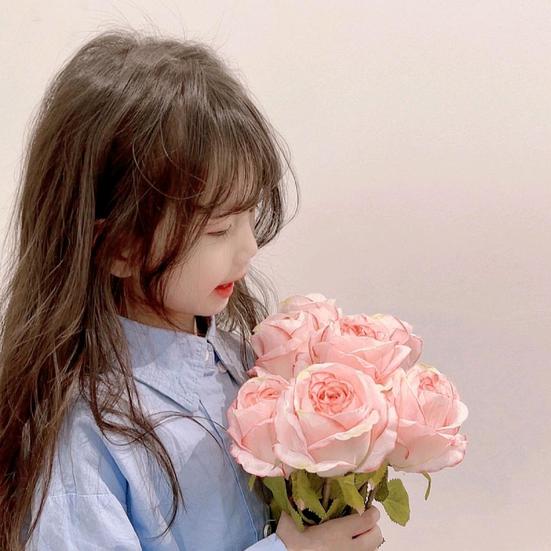 💐乐意 Li