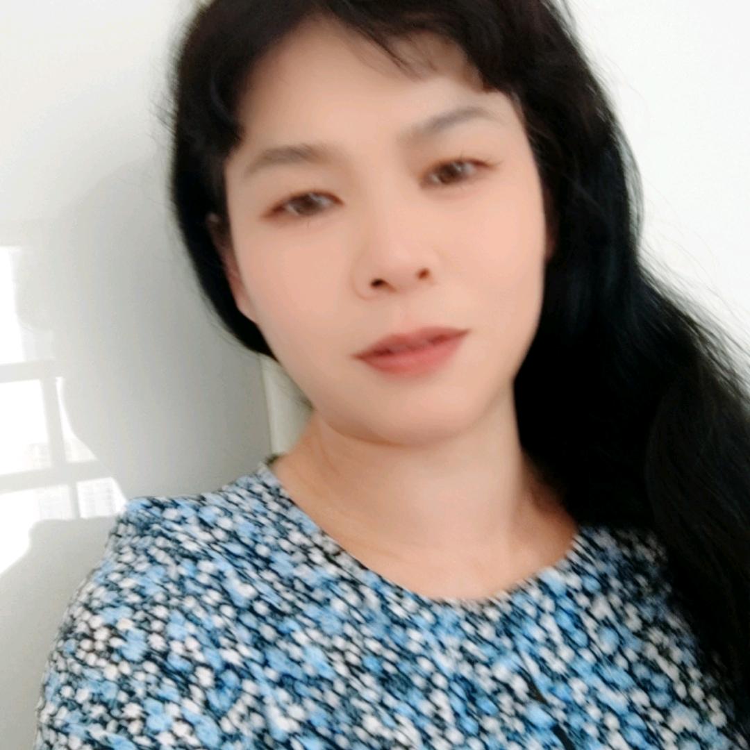 文文爱跳舞