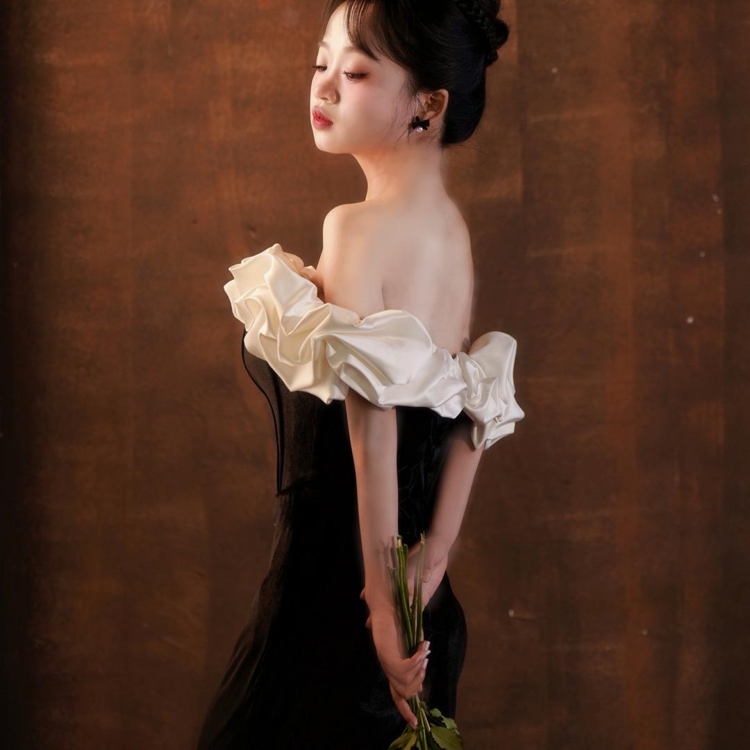 小彩彩（首播）