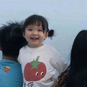 书虫在爬山