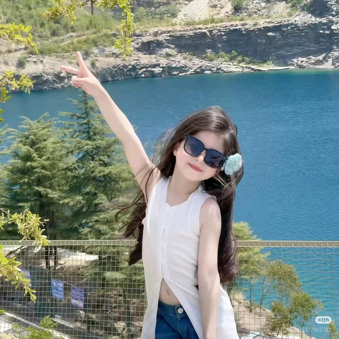 朵朵是开心果。