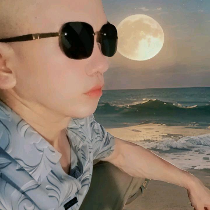 《云哥》