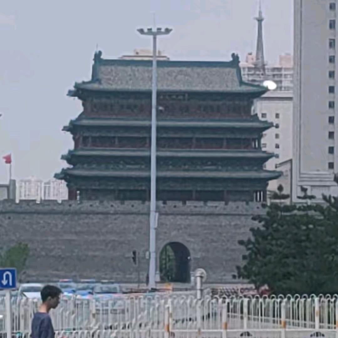 浅 溪