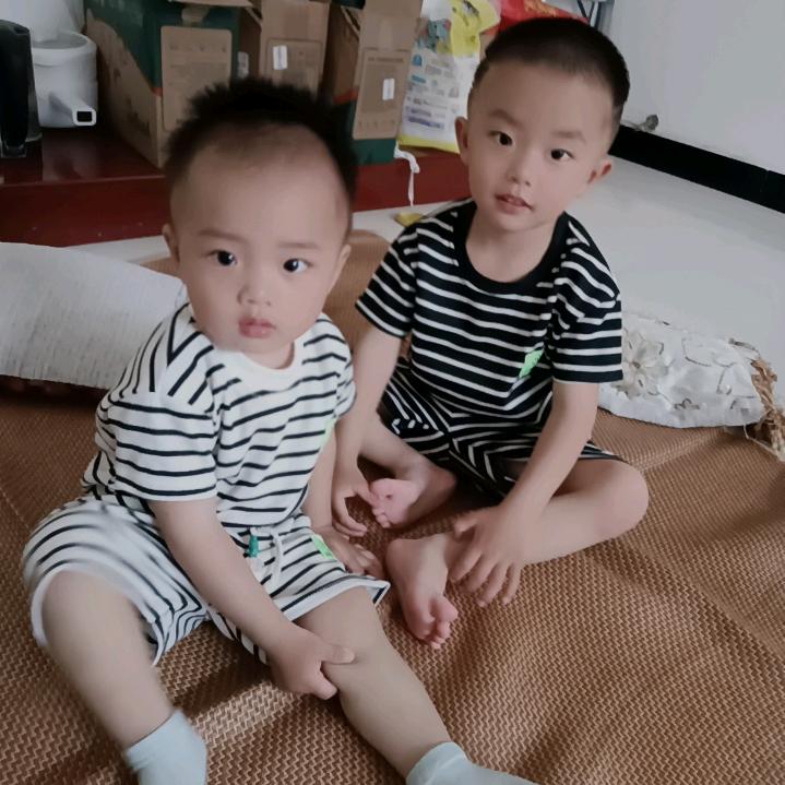 鑫仔钒仔麻麻🍀