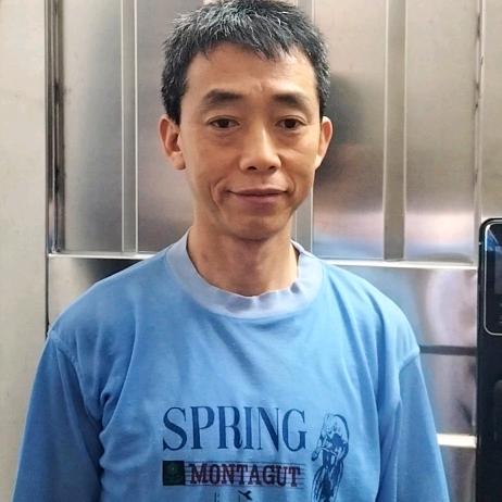团圆牛21:10聊天主播