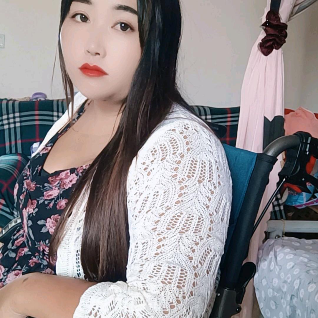 苗妹轮椅姑娘。。