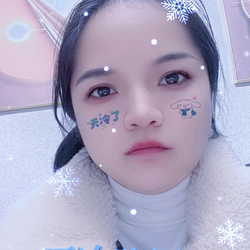 小邱玥