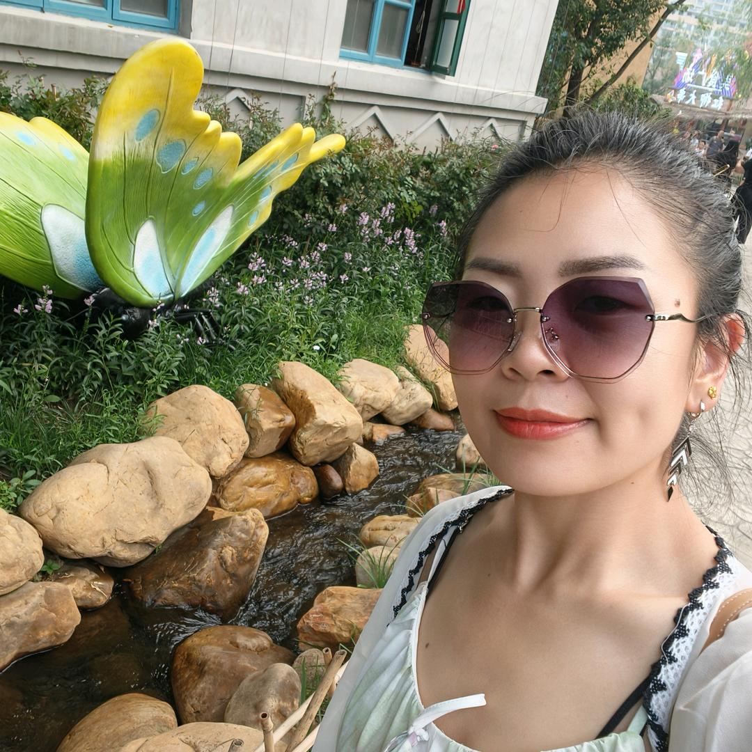 蓝眼泪