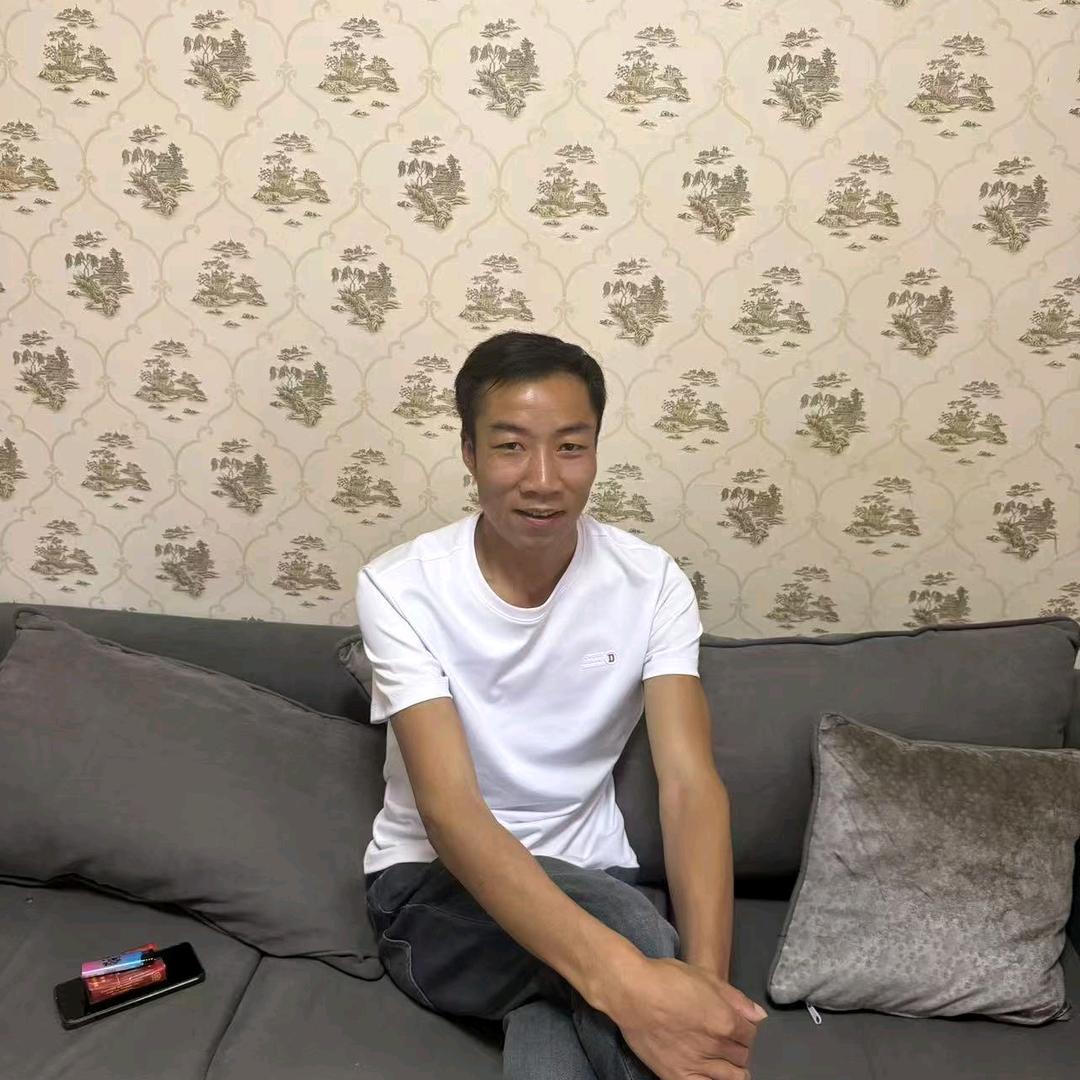 DM华仔