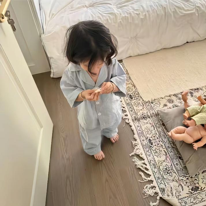 晚安.^
