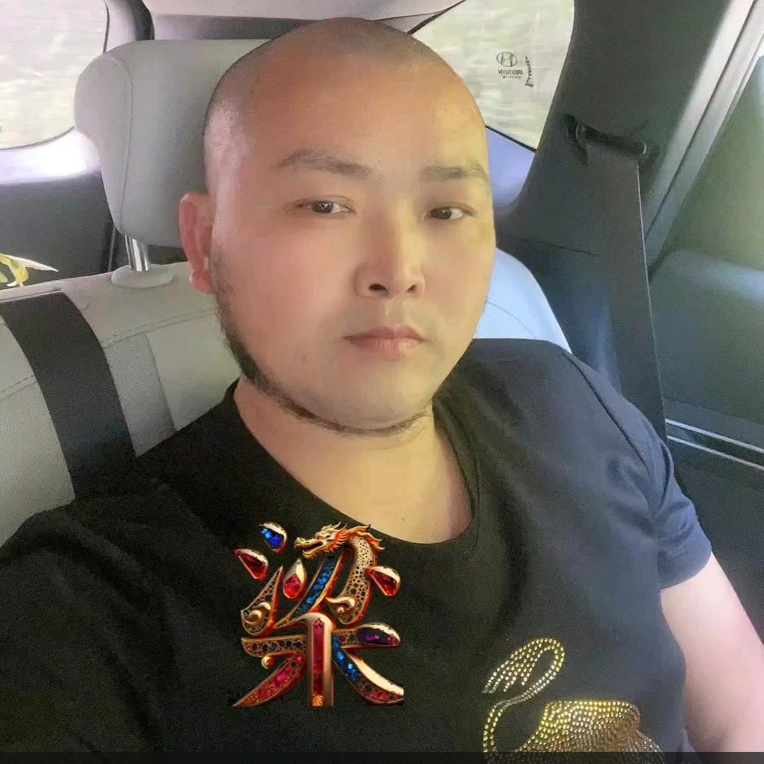 《胡子哥🧔🏾》