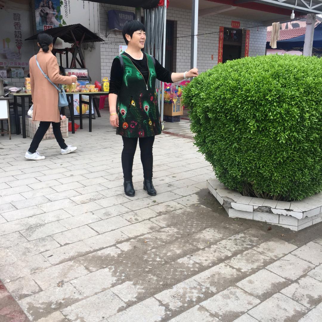 辉辉姐