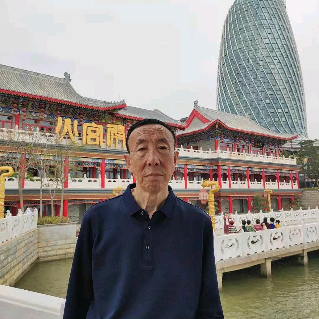 人在江城2024