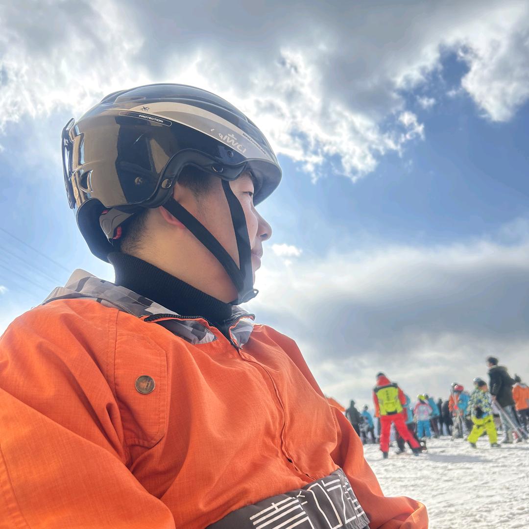 原平旗仕红旗婚车闫BOSS